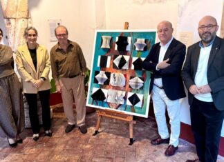 Origami, pintura y poemas: ‘Arquitectura del silencio’ llega a la Biblioteca de San Zoilo hasta el 7 de noviembre