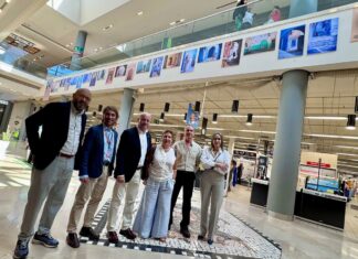 El Centro Comercial La Verónica acoge la exposición fotográfica ‘Callejeando, un lugar, un momento…’, de África Márquez de la Rubia