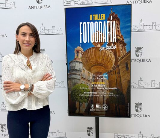 Antequera invita a las familias a salir a la calle cámara en mano en el II Taller de Fotografía en Familia
